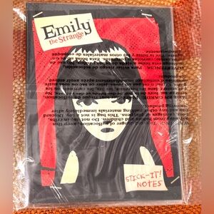 Rare Vintage This is a rare 2003 Emily the Strange "Stick-It! Notes" set. NWT